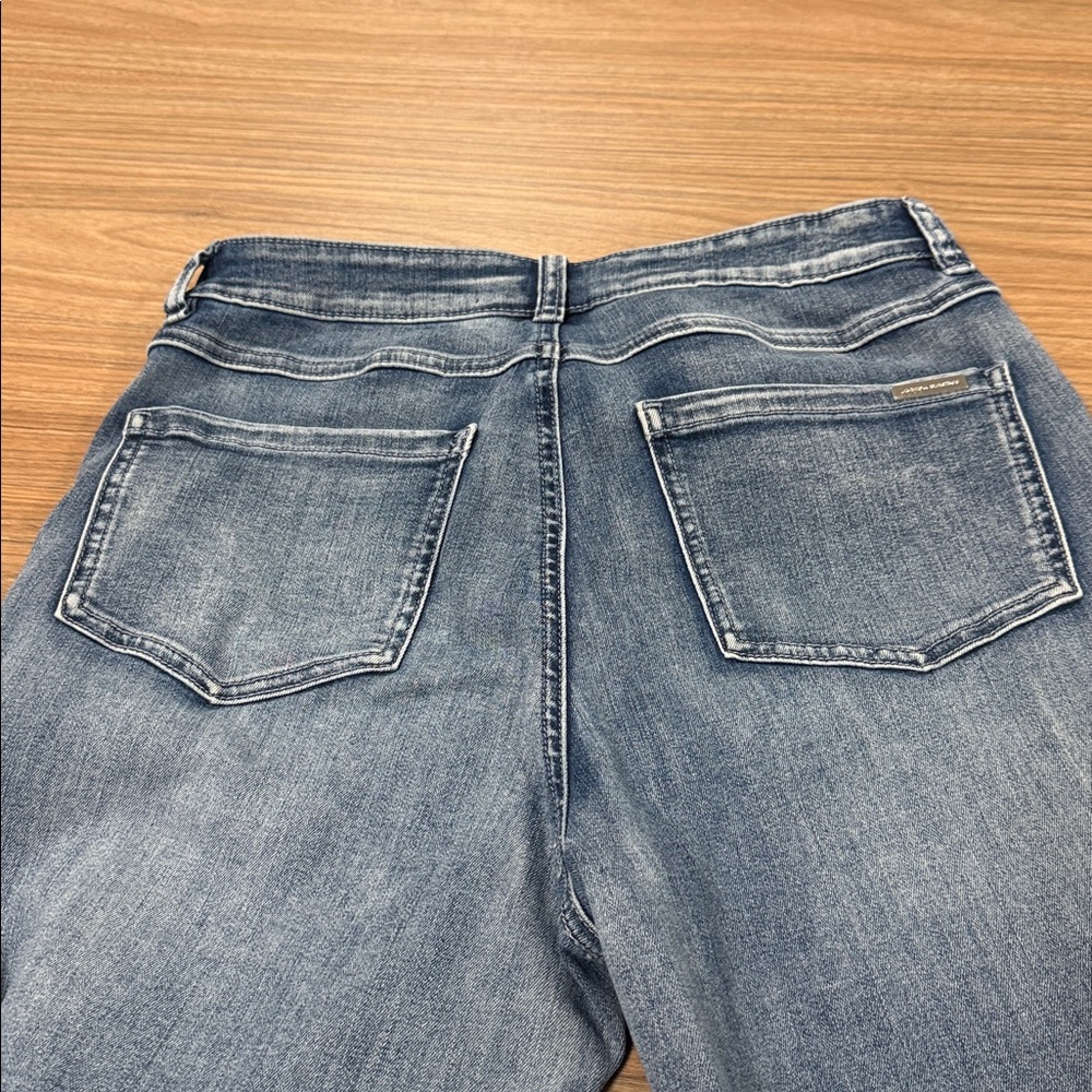 Joseph Ribkoff denim jeans with white hem trim - Picture 5 of 6